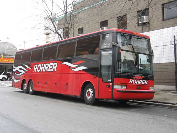 乘坐大巴車候車時(shí)的需注意哪些事項(xiàng)?