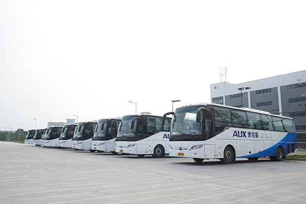 1622473392889019.jpg 深圳龍崗大巴租車