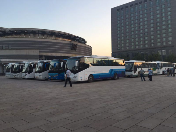 1644764747516427.jpg 廣州班車價格